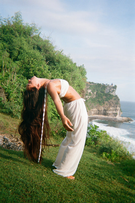 luna pants white
