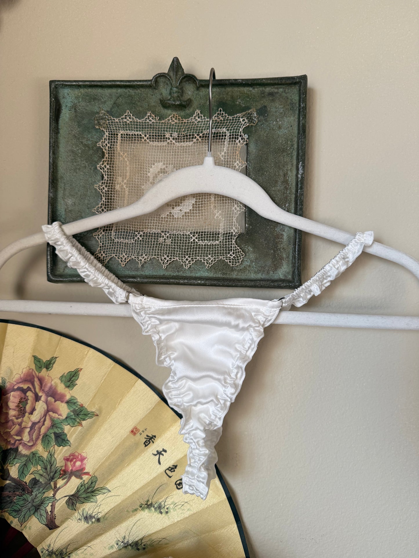 angel thong white